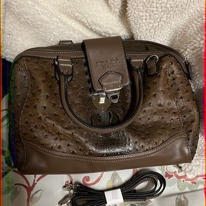 Prada bag, great material, soft and great for a shoulder or just a bag.